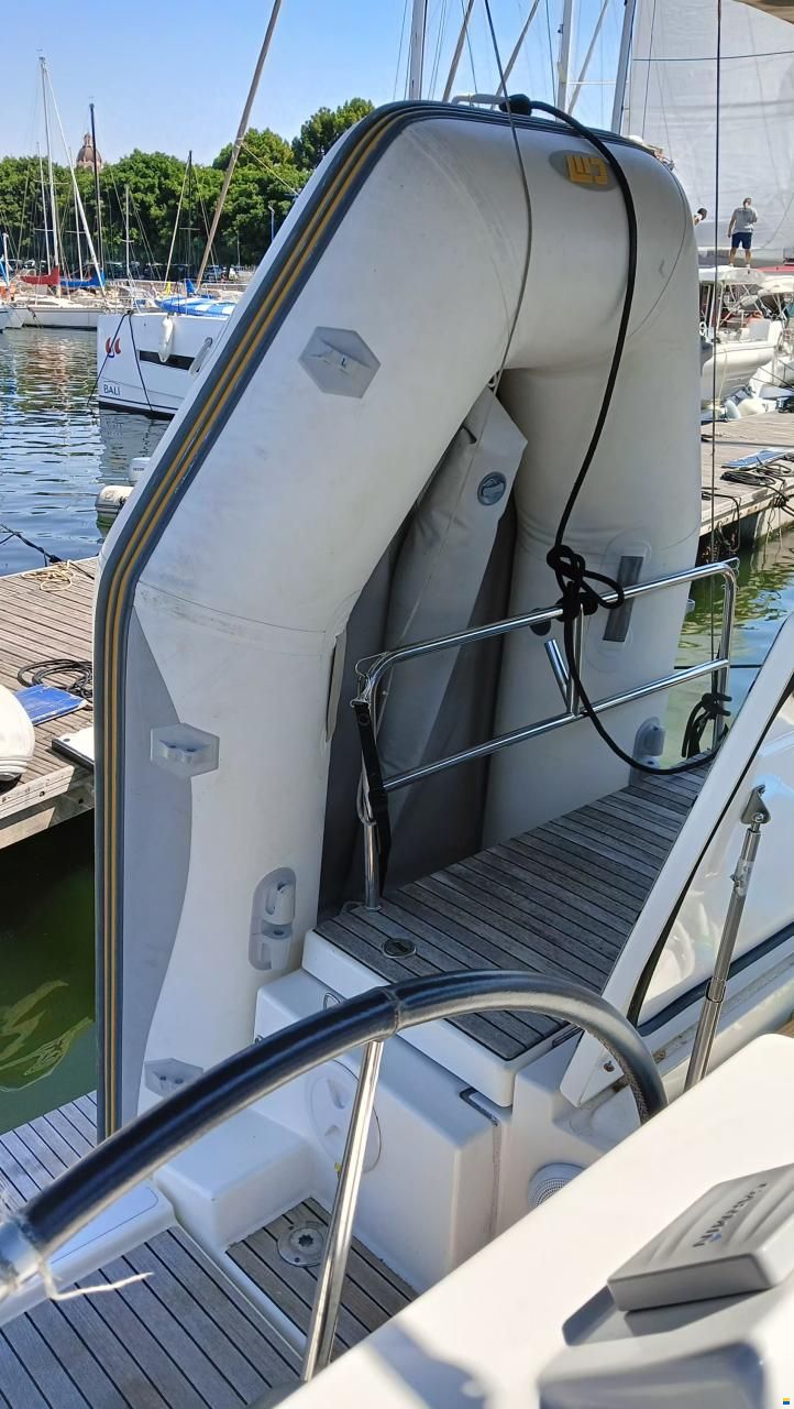 Dufour 470