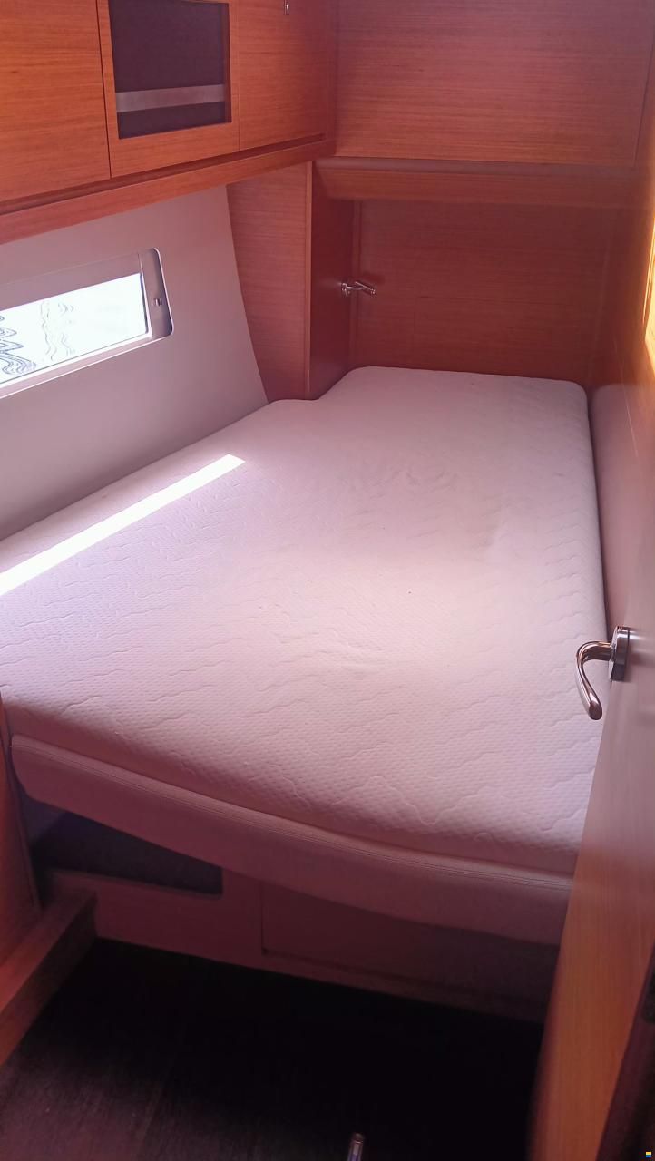 Dufour 470