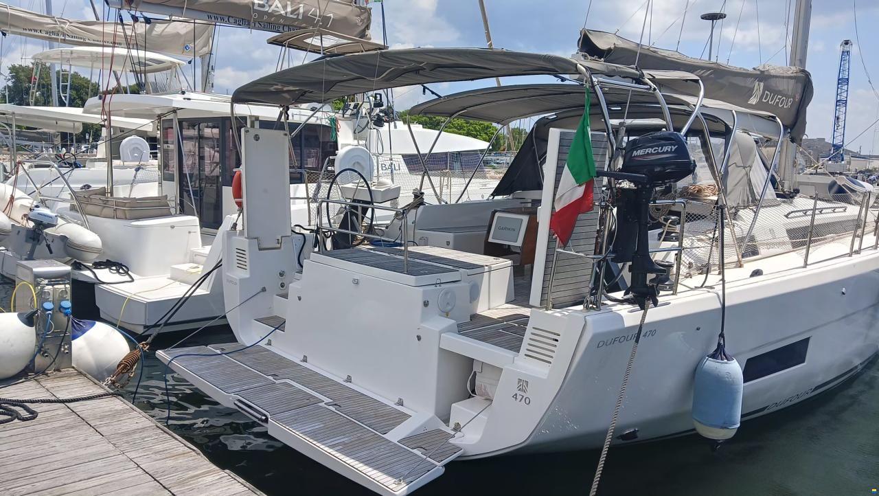 Dufour 470