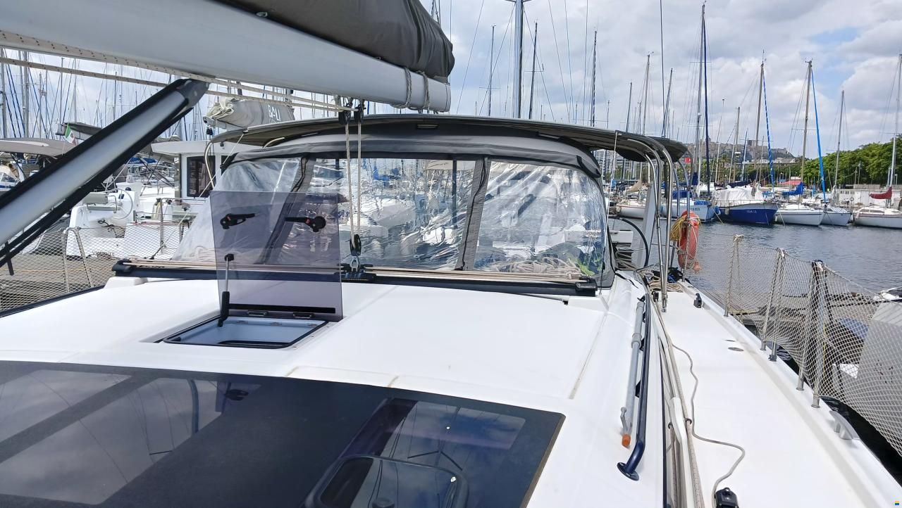 Dufour 470