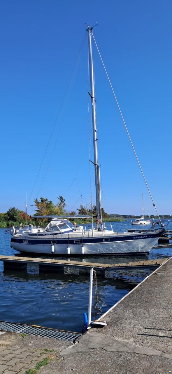 Hallberg-Rassy 352 Scandinavia