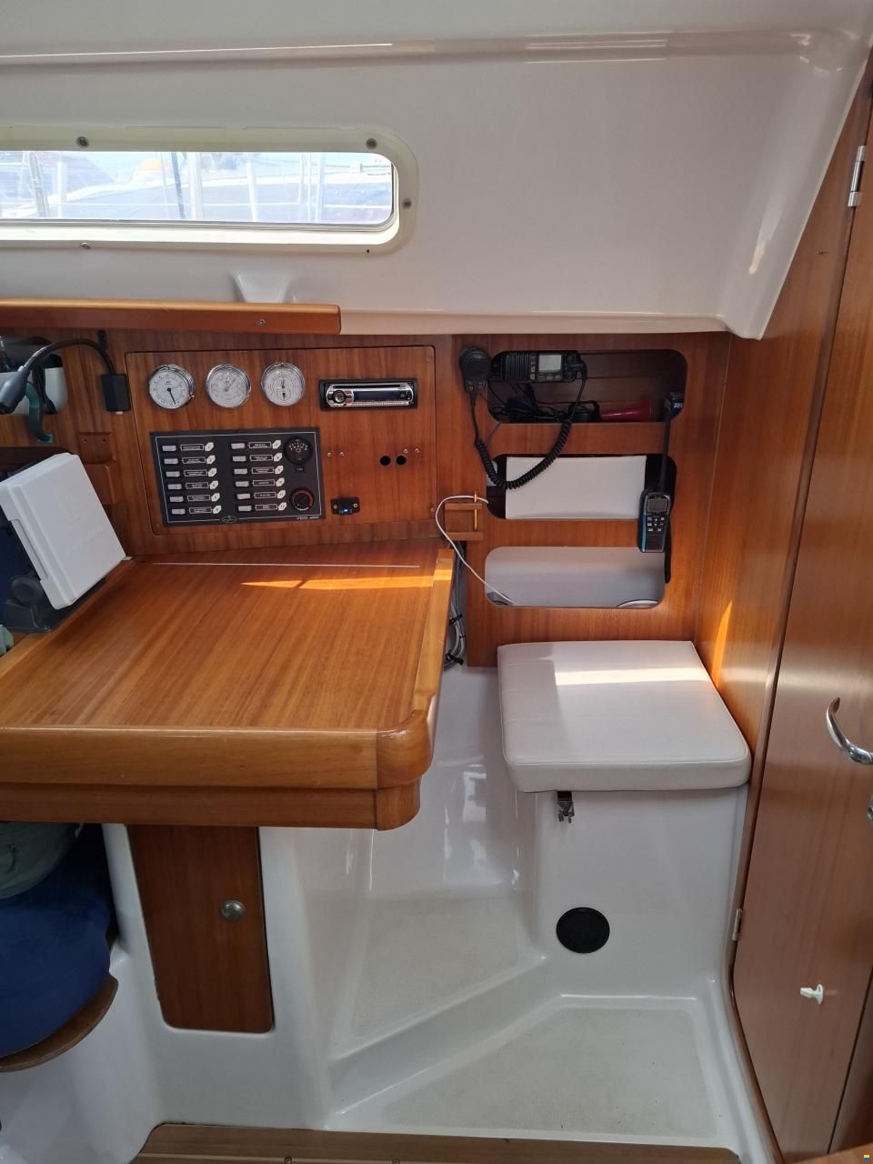 Dufour 30 Classic