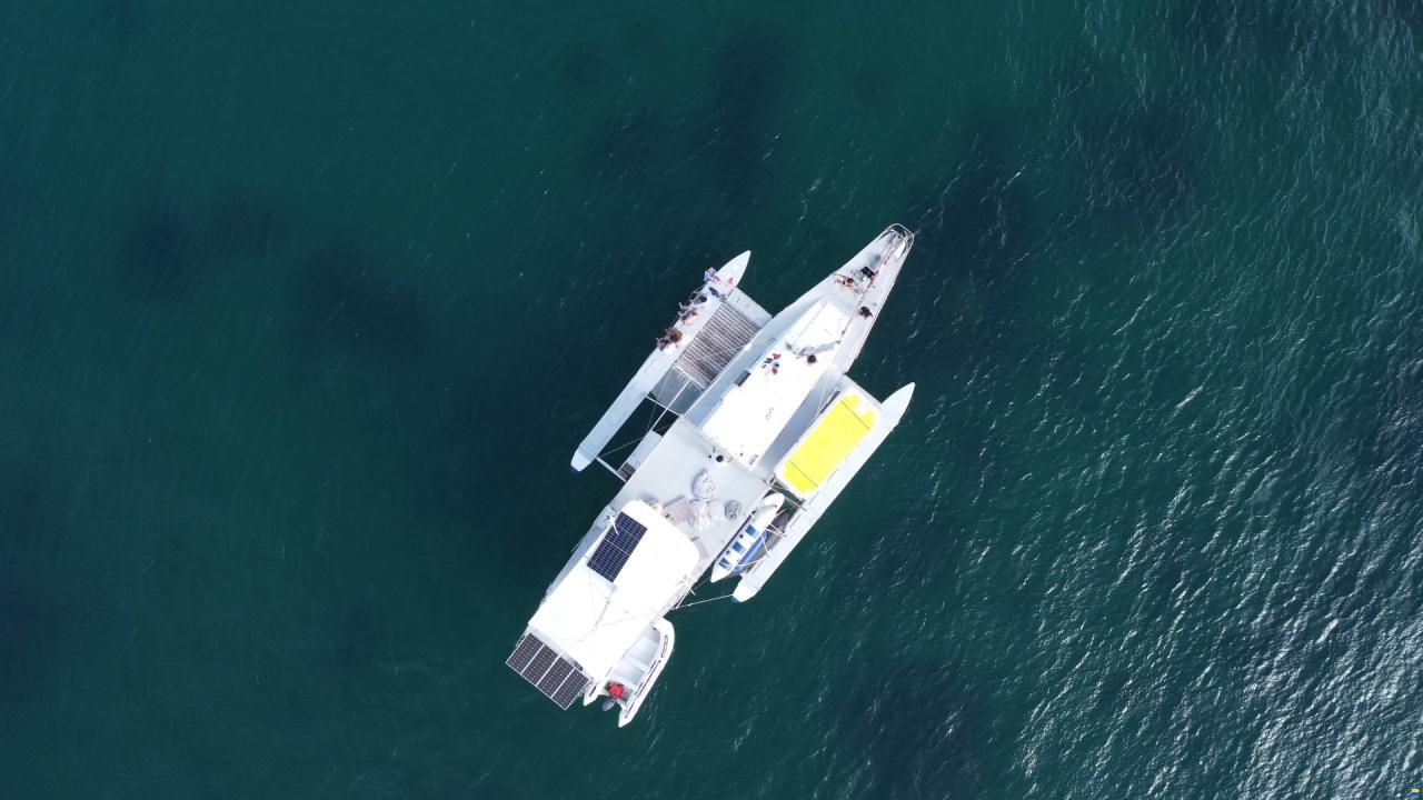 60ft Trimaran Spacious Motorsailer