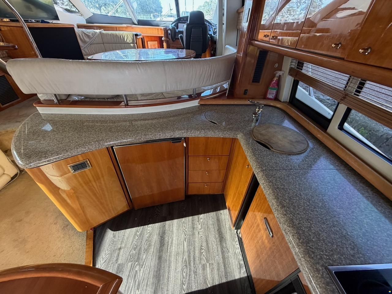 Sunseeker Manhattan 64