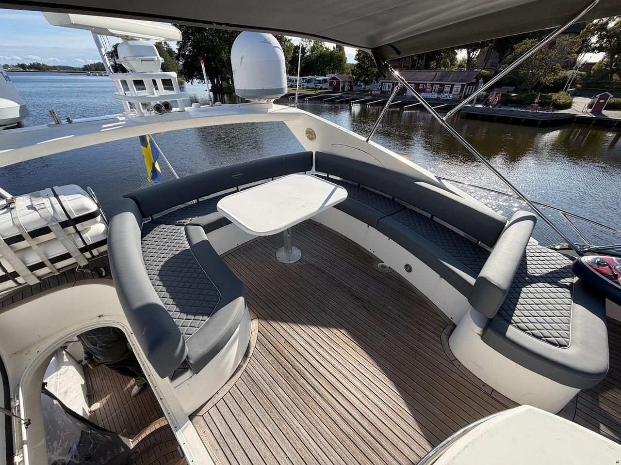 Sunseeker Manhattan 64