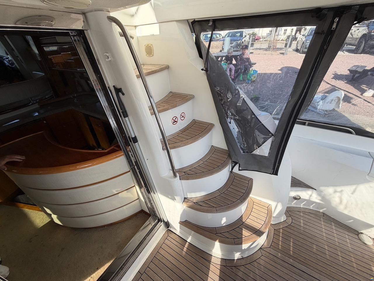 Sunseeker Manhattan 64