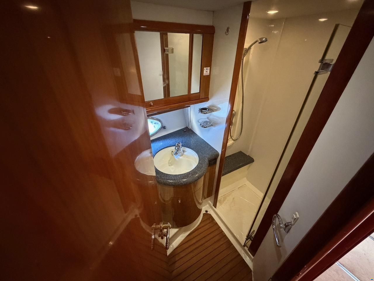 Sunseeker Manhattan 64