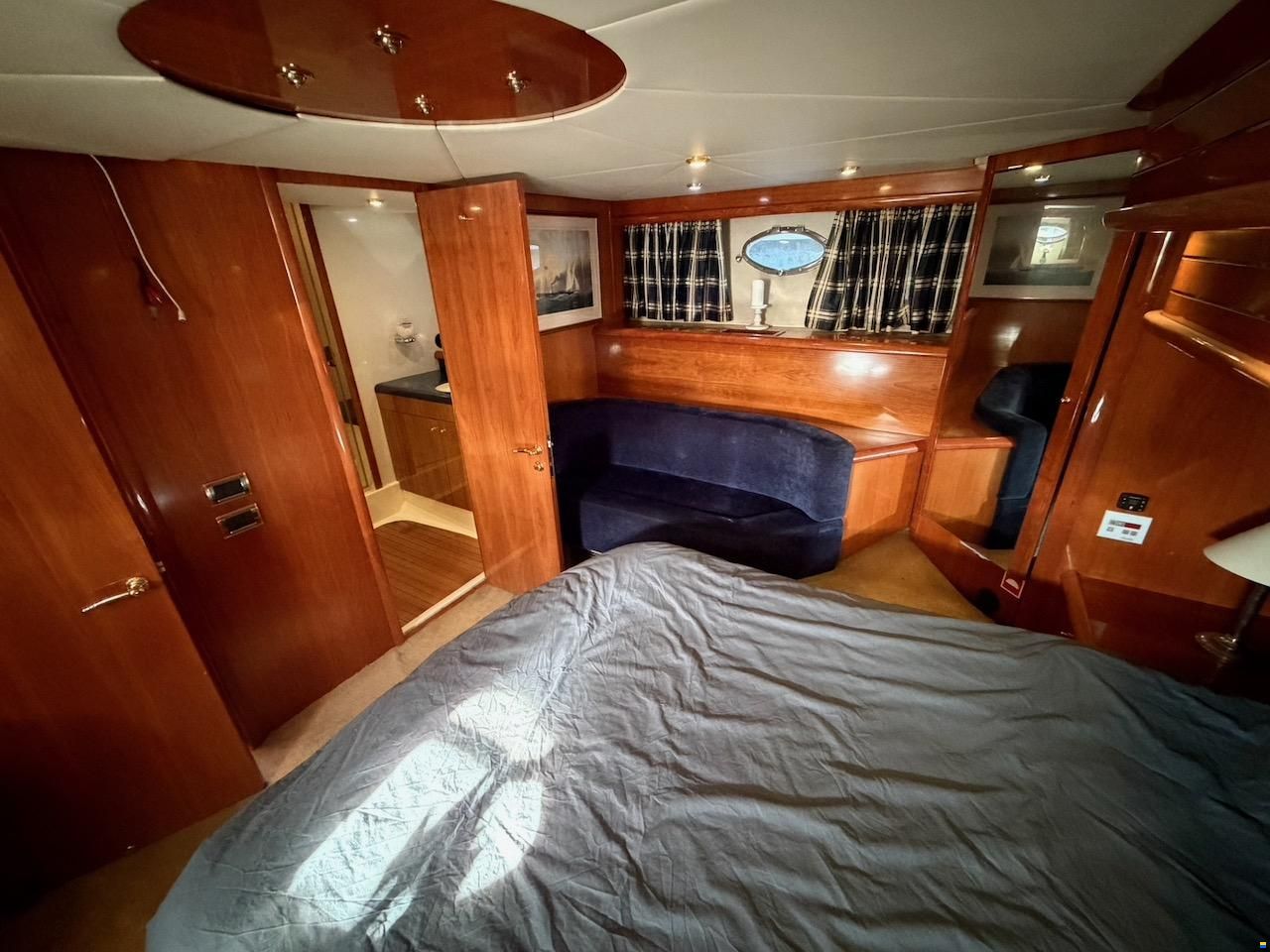 Sunseeker Manhattan 64