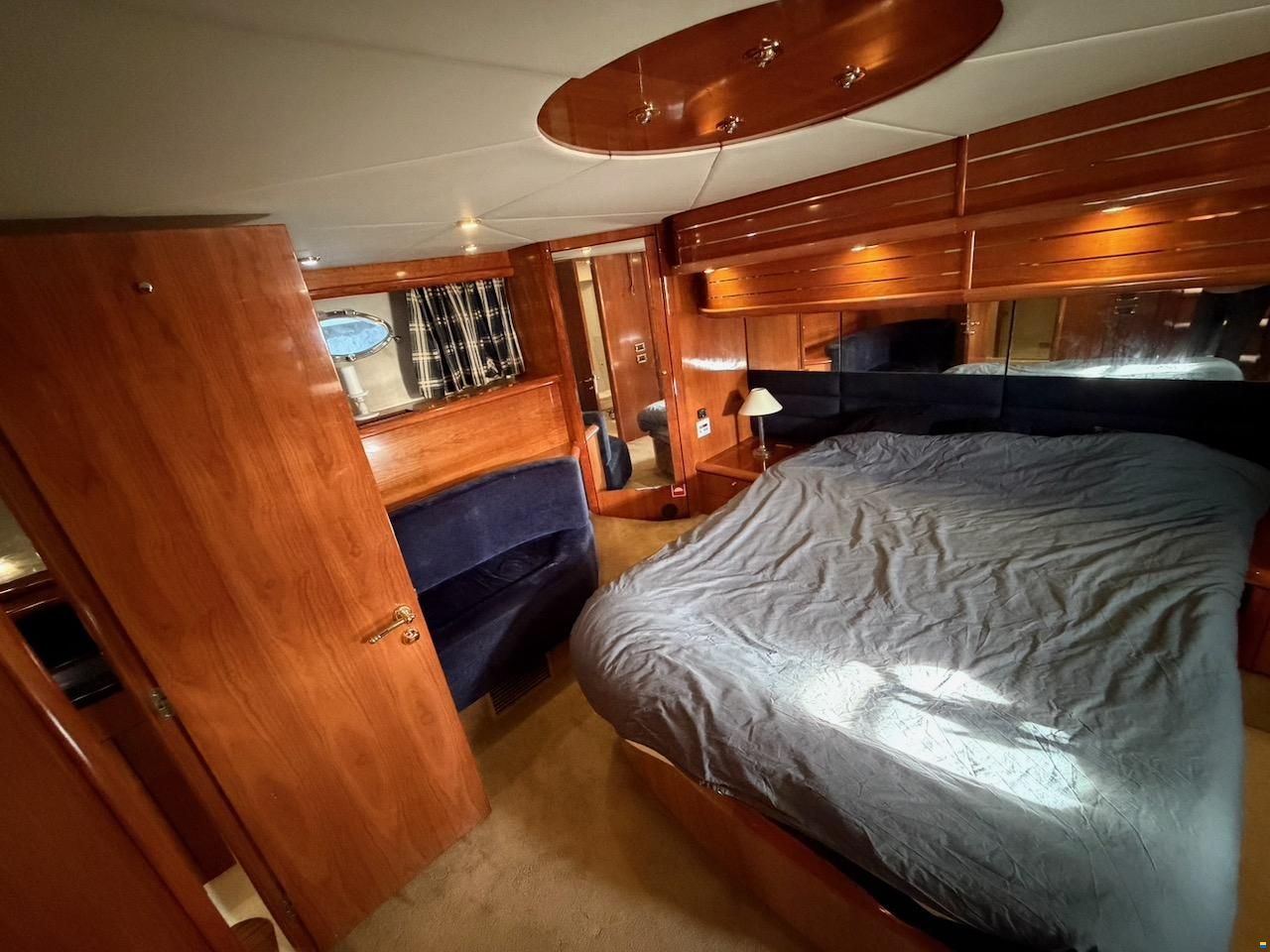 Sunseeker Manhattan 64