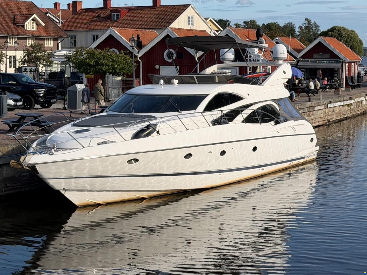 Sunseeker Manhattan 64