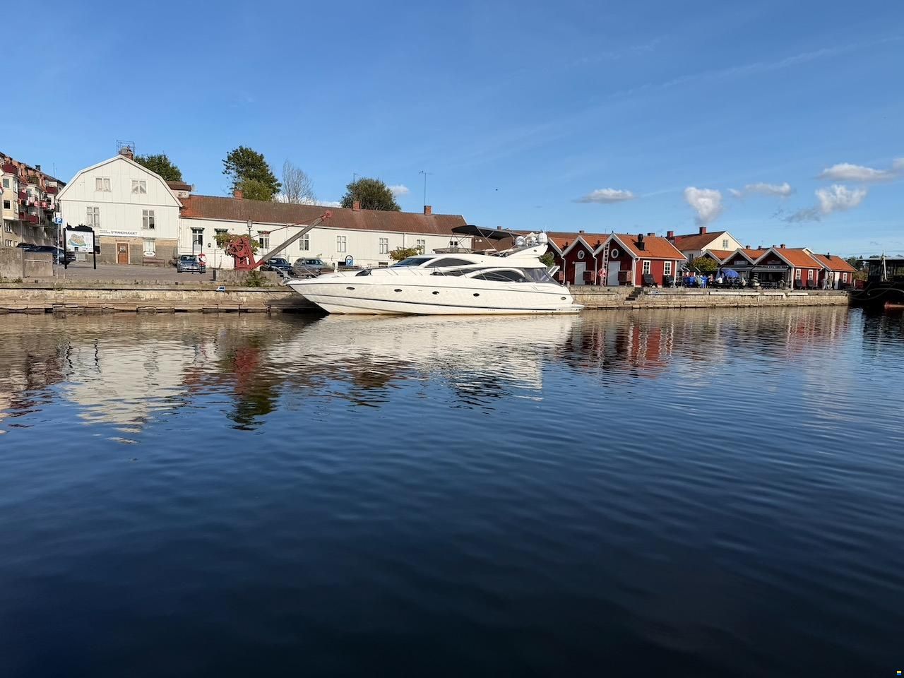 Sunseeker Manhattan 64