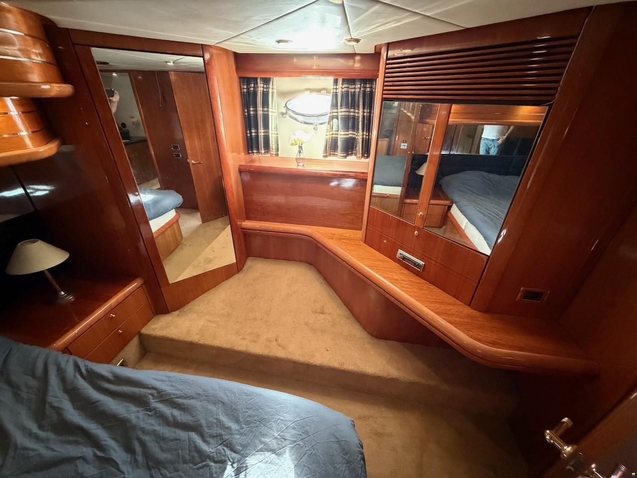 Sunseeker Manhattan 64