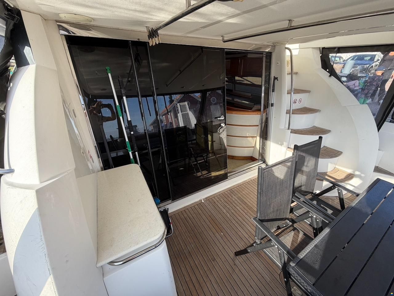 Sunseeker Manhattan 64