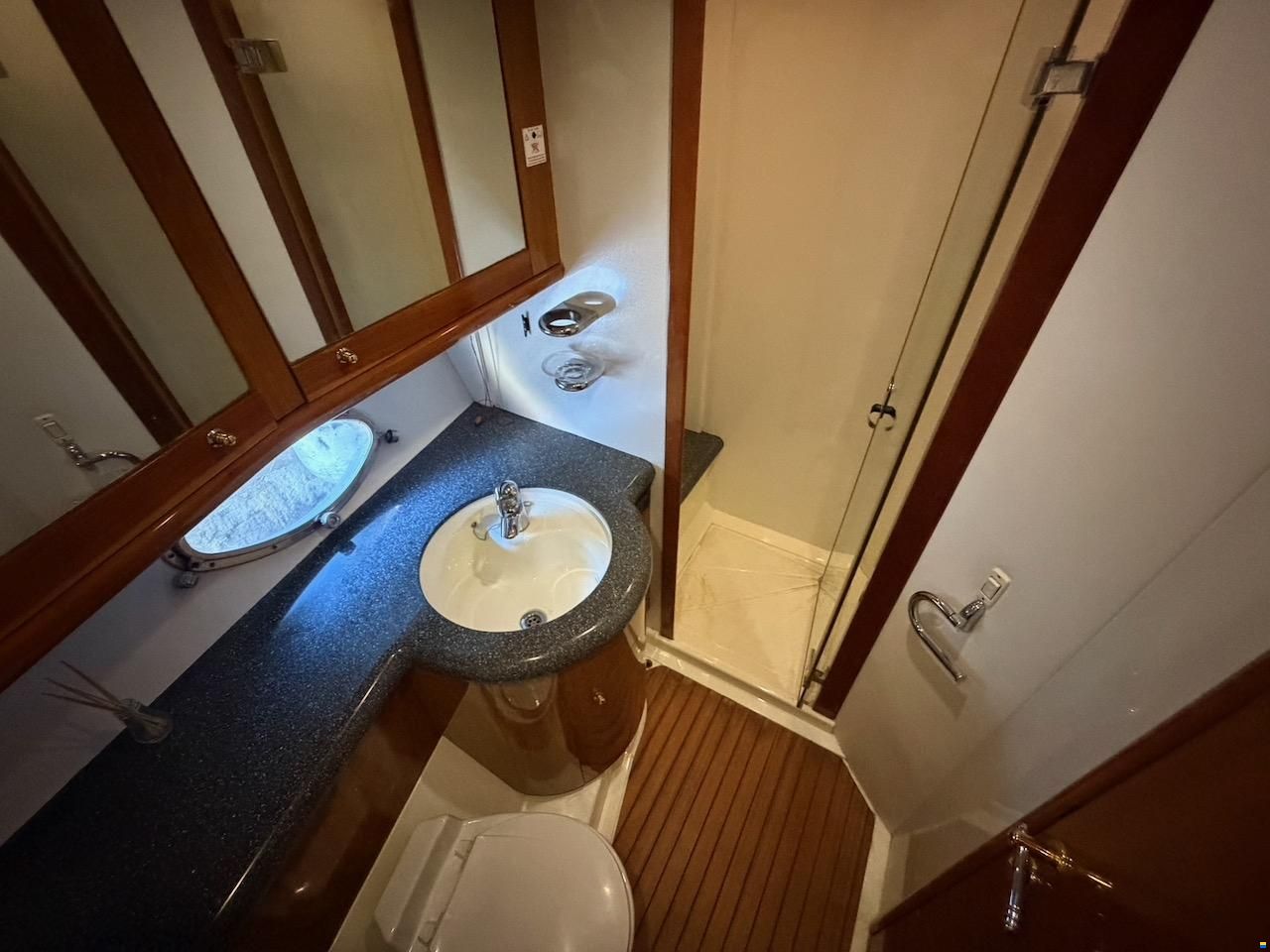 Sunseeker Manhattan 64