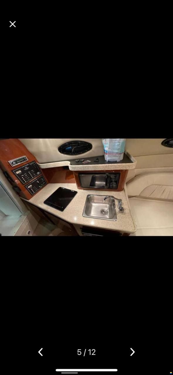 Regal 2665 Commodore