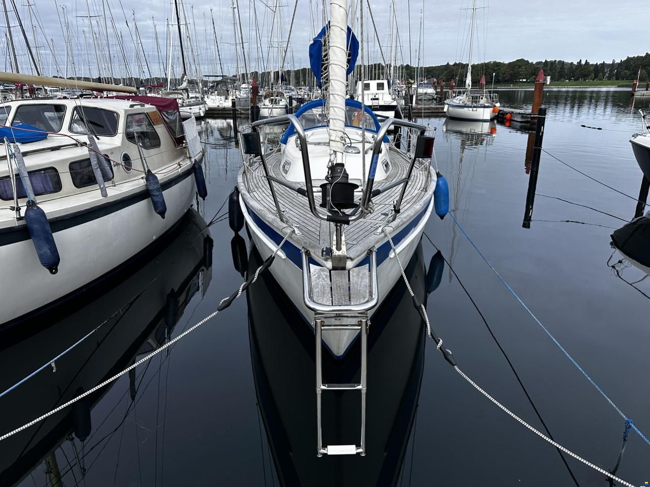 Hallberg-Rassy Hallberg Rassy 29 Scandinavia