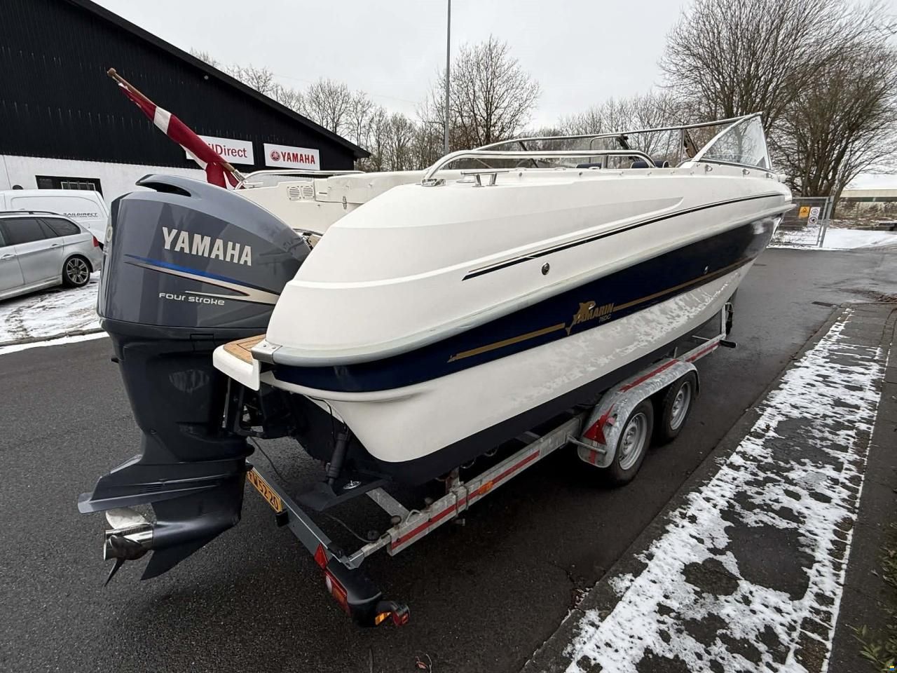 Yamarin 76DC