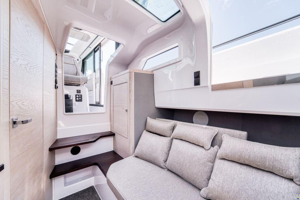 Axopar 45 Cross Cabin BRABUS