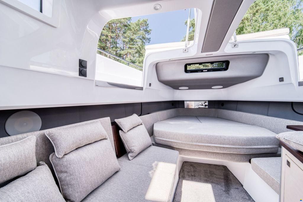 Axopar 45 Cross Cabin BRABUS