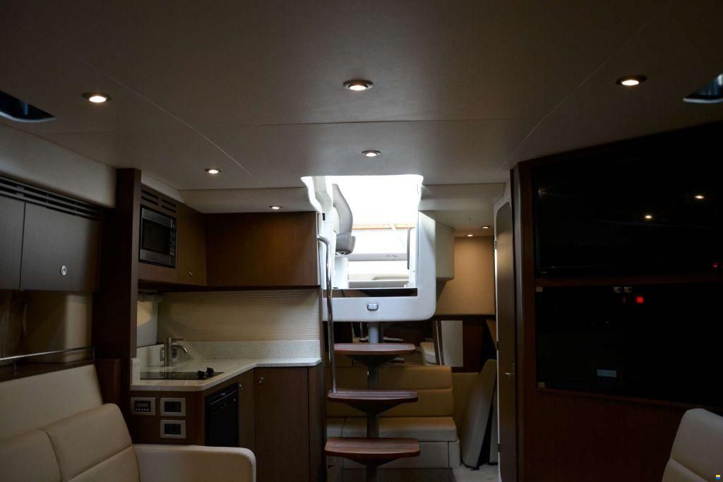 Sea Ray 350 Sundancer