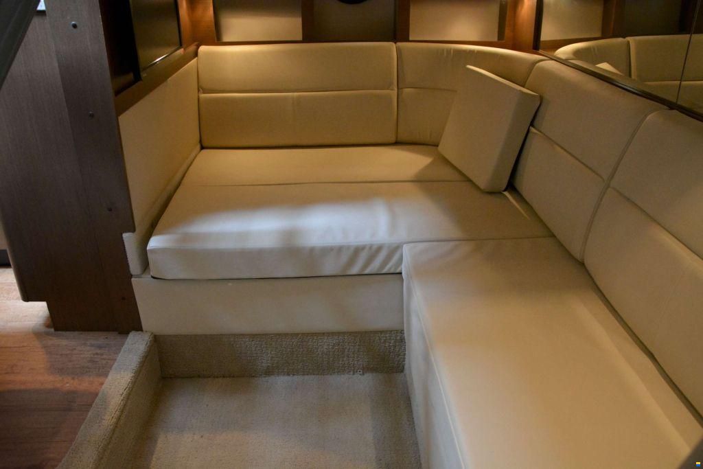 Sea Ray 350 Sundancer