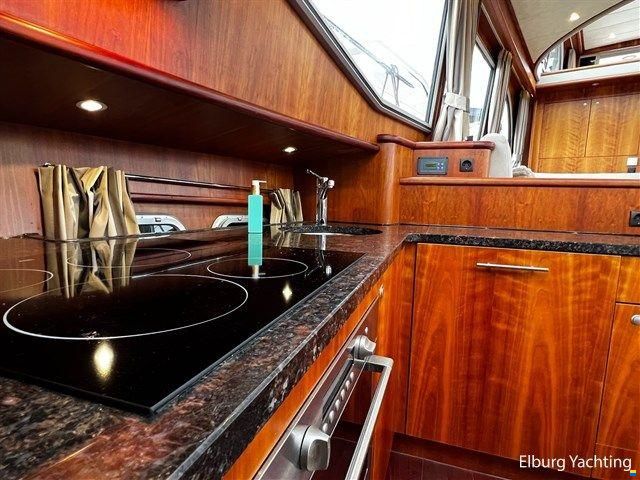 Van den Hoven 1600 - Exclusive