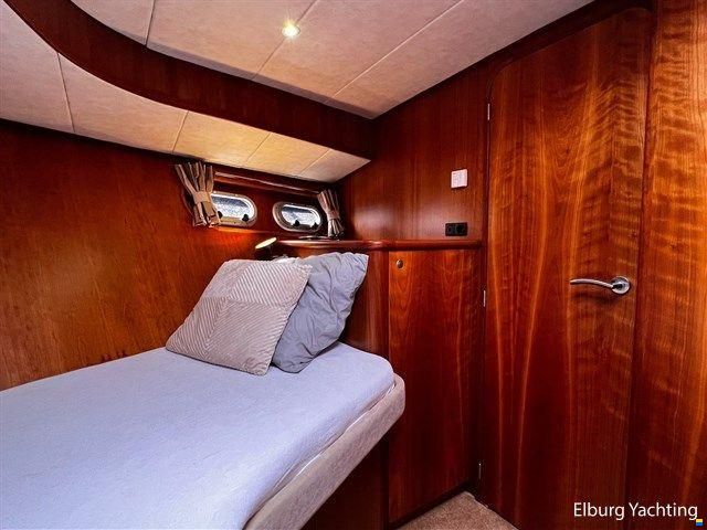 Van den Hoven 1600 - Exclusive