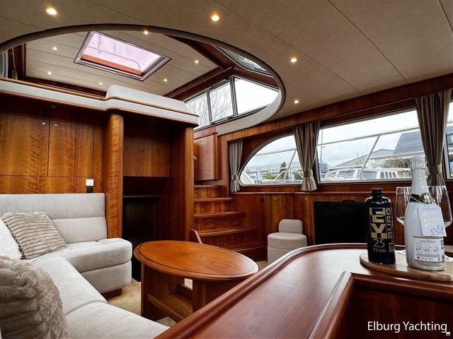 Van den Hoven 1600 - Exclusive