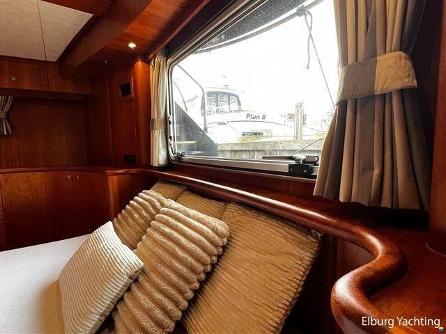 Van den Hoven 1600 - Exclusive