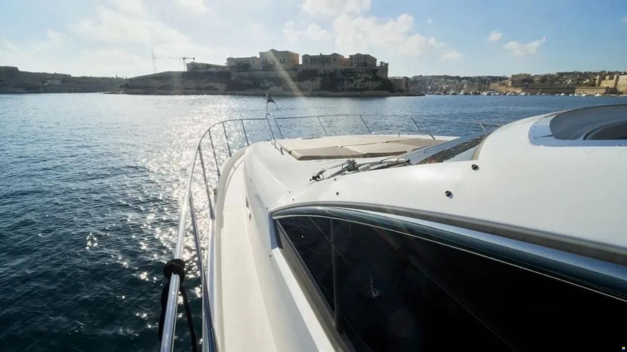 Sunseeker Predator 64