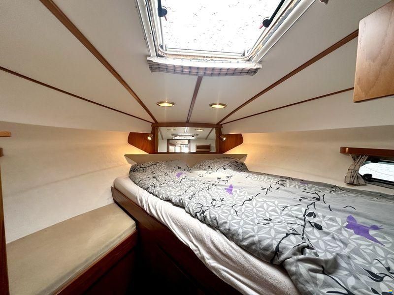 Riviera 925 Flybridge