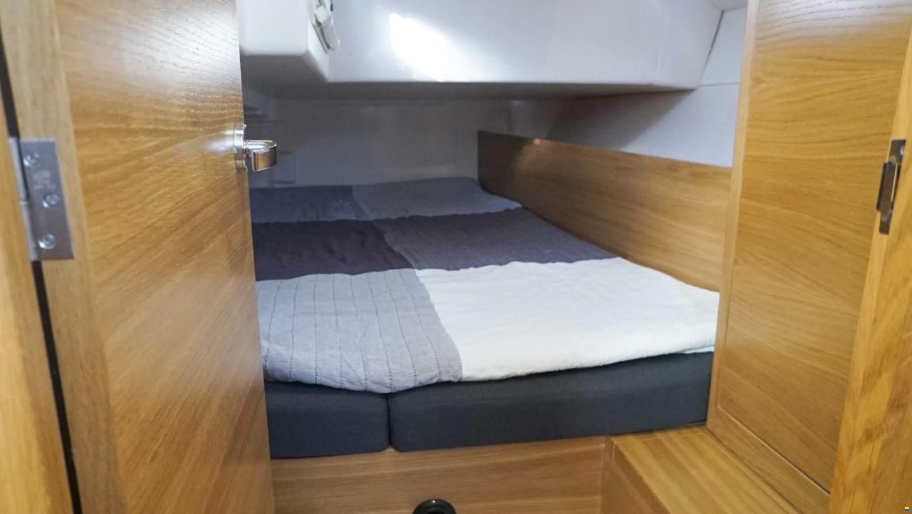 Salona 380