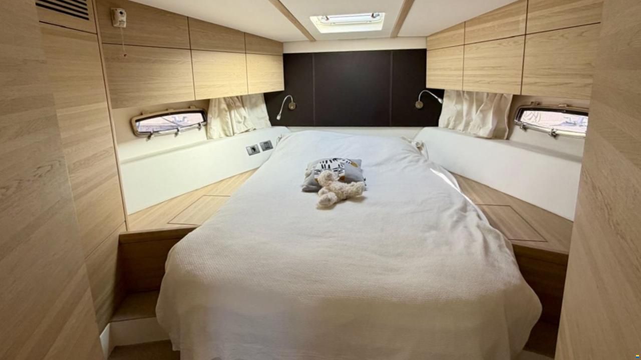 Sealine 47