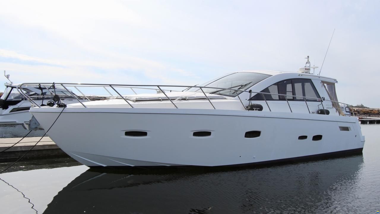 Sealine 47