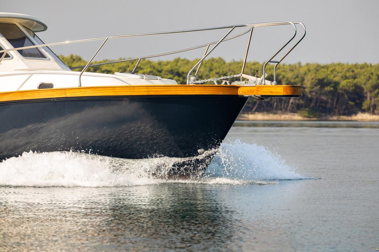 Brodoremont Adria mare 38