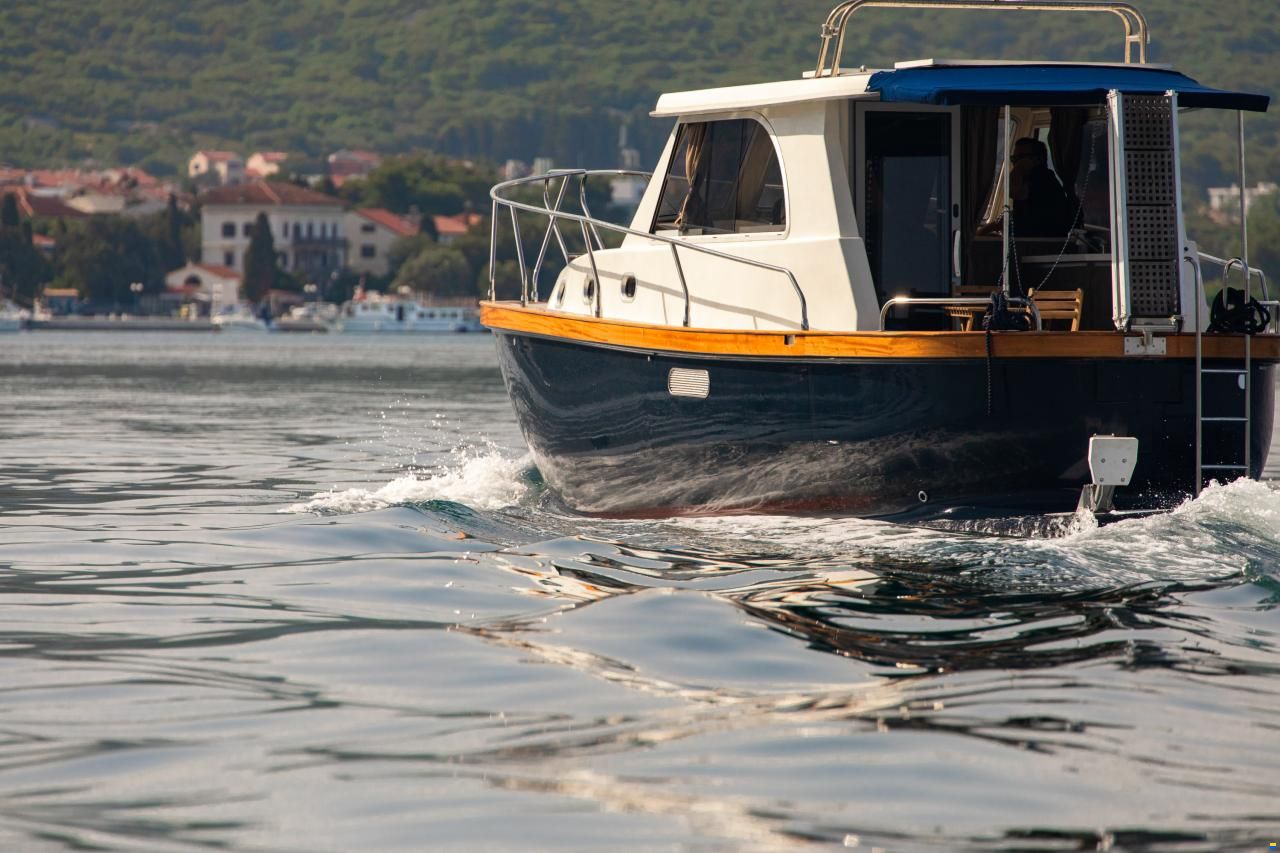 Brodoremont Adria mare 38