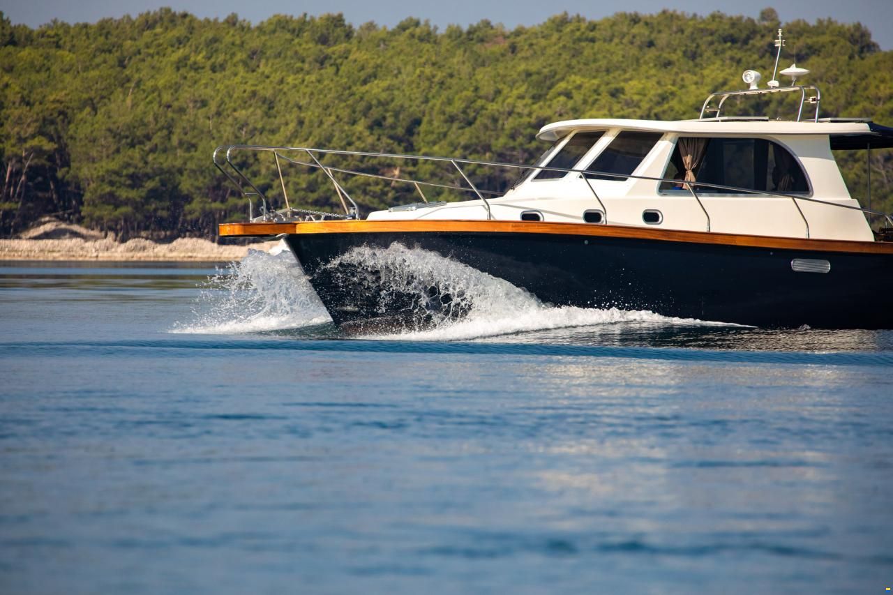 Brodoremont Adria mare 38
