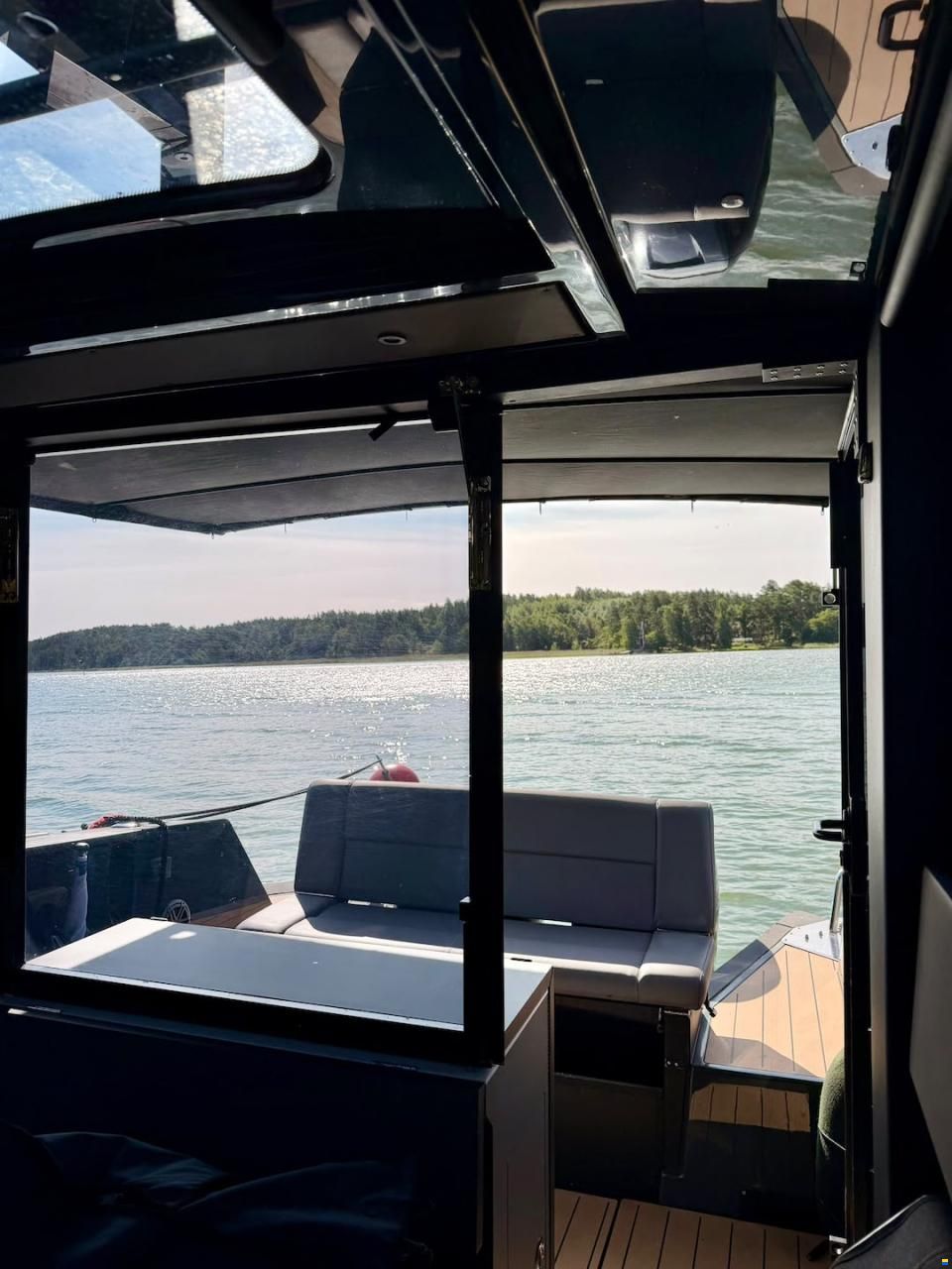 XO Boats EXPLORER