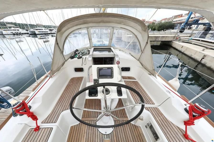 Beneteau Oceanis 34