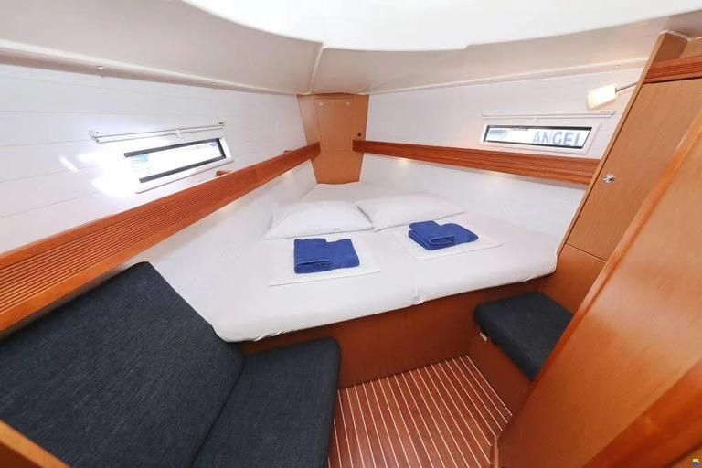 Bavaria 40