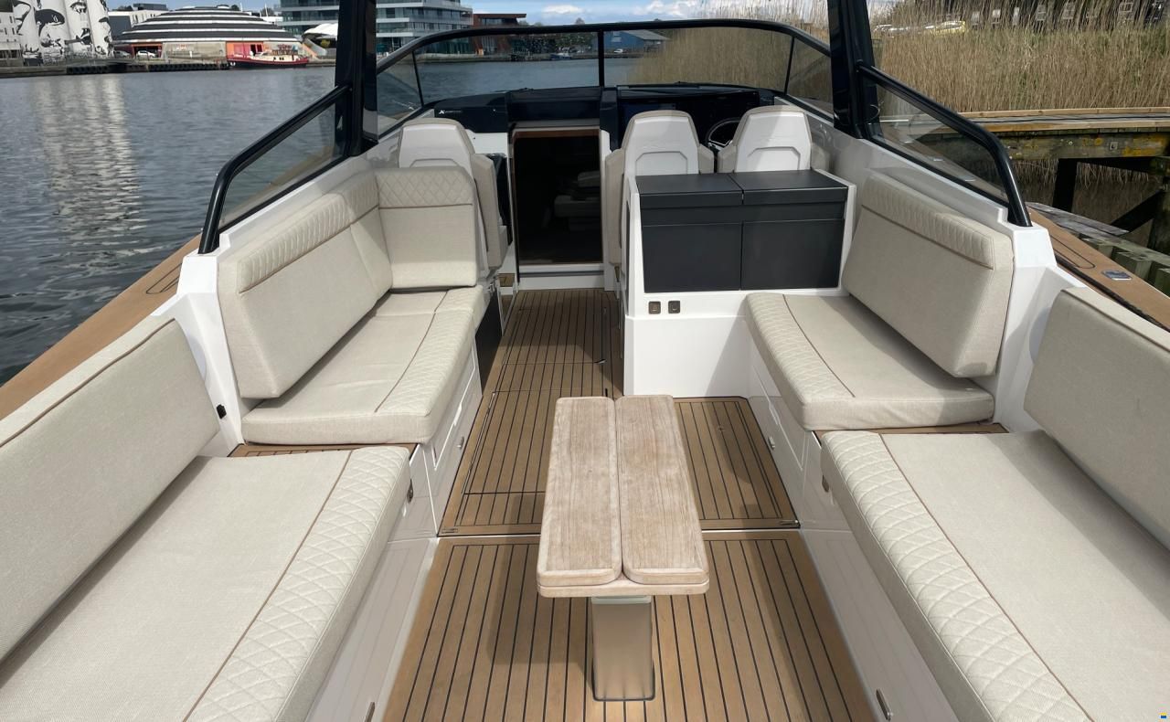 X-Yachts X-Power 33C