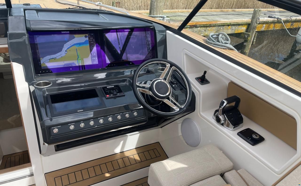 X-Yachts X-Power 33C