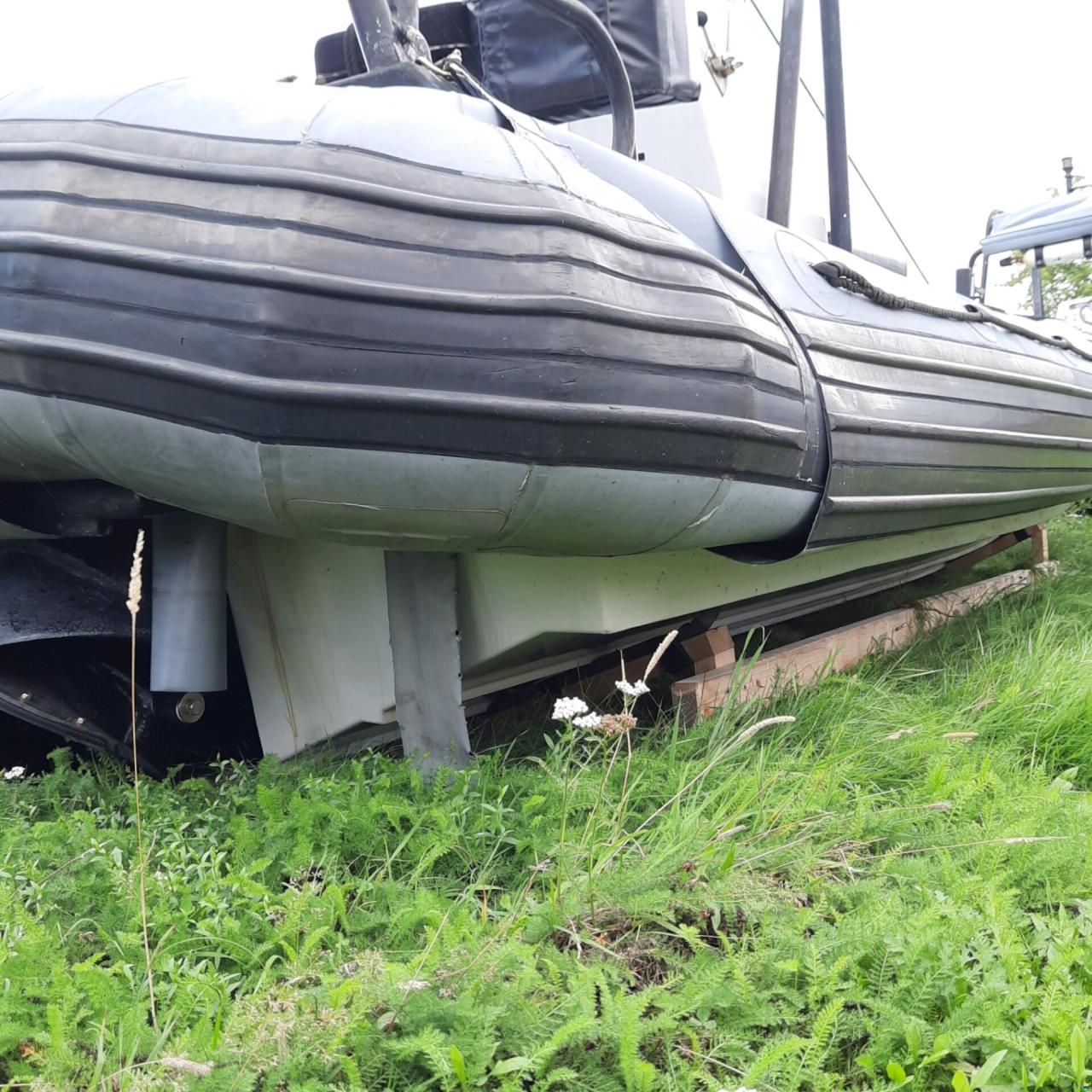 RHIB 700