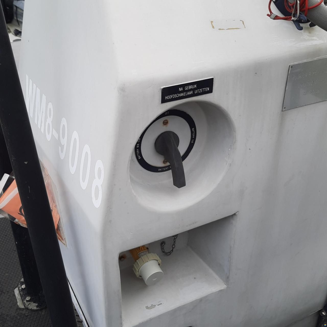 RHIB 700