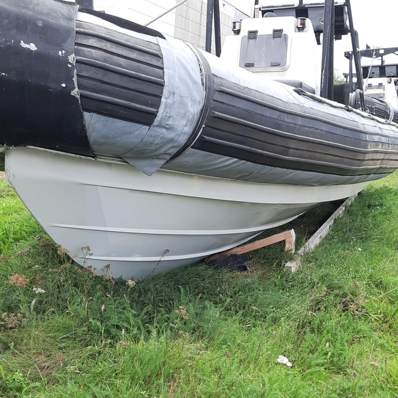 RHIB 700