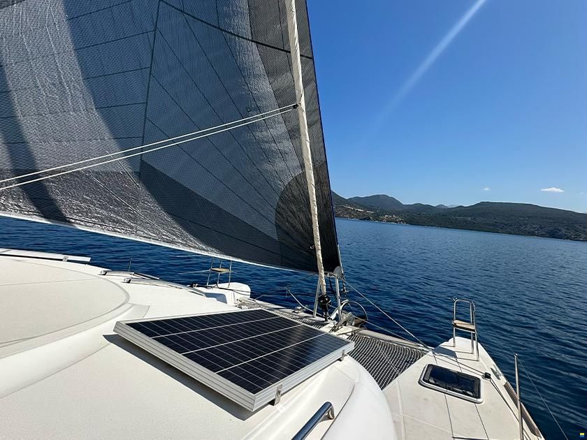 Lagoon 39