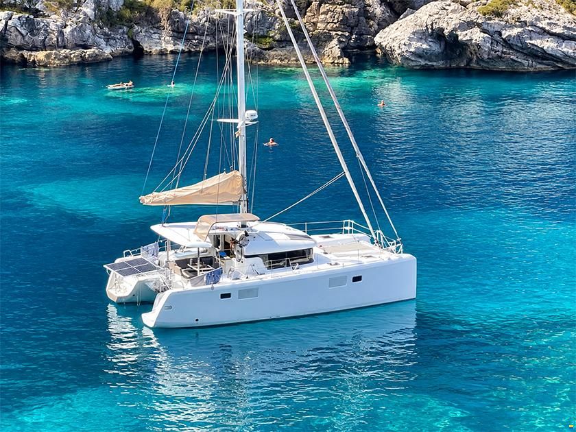 Lagoon 39