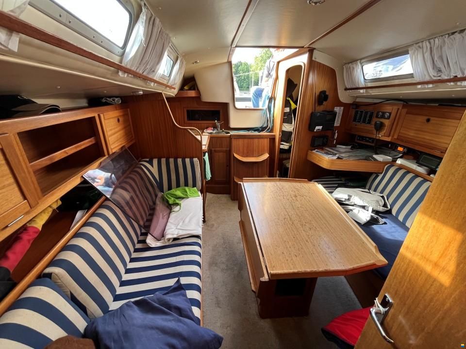 Hanse 331