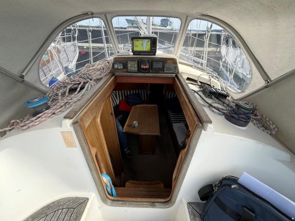 Hanse 331