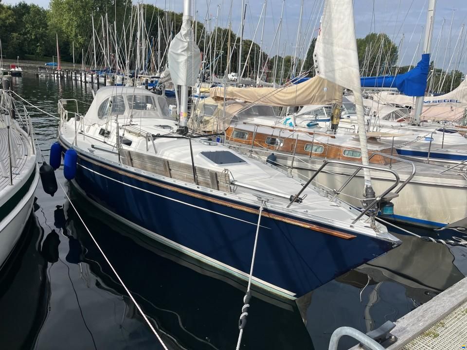 Hanse 331
